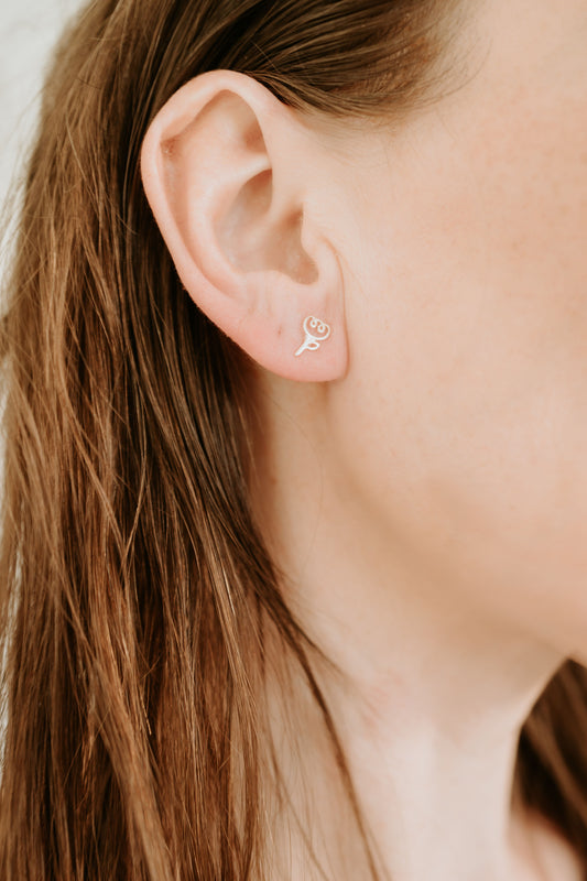 Dainty tulip earrings
